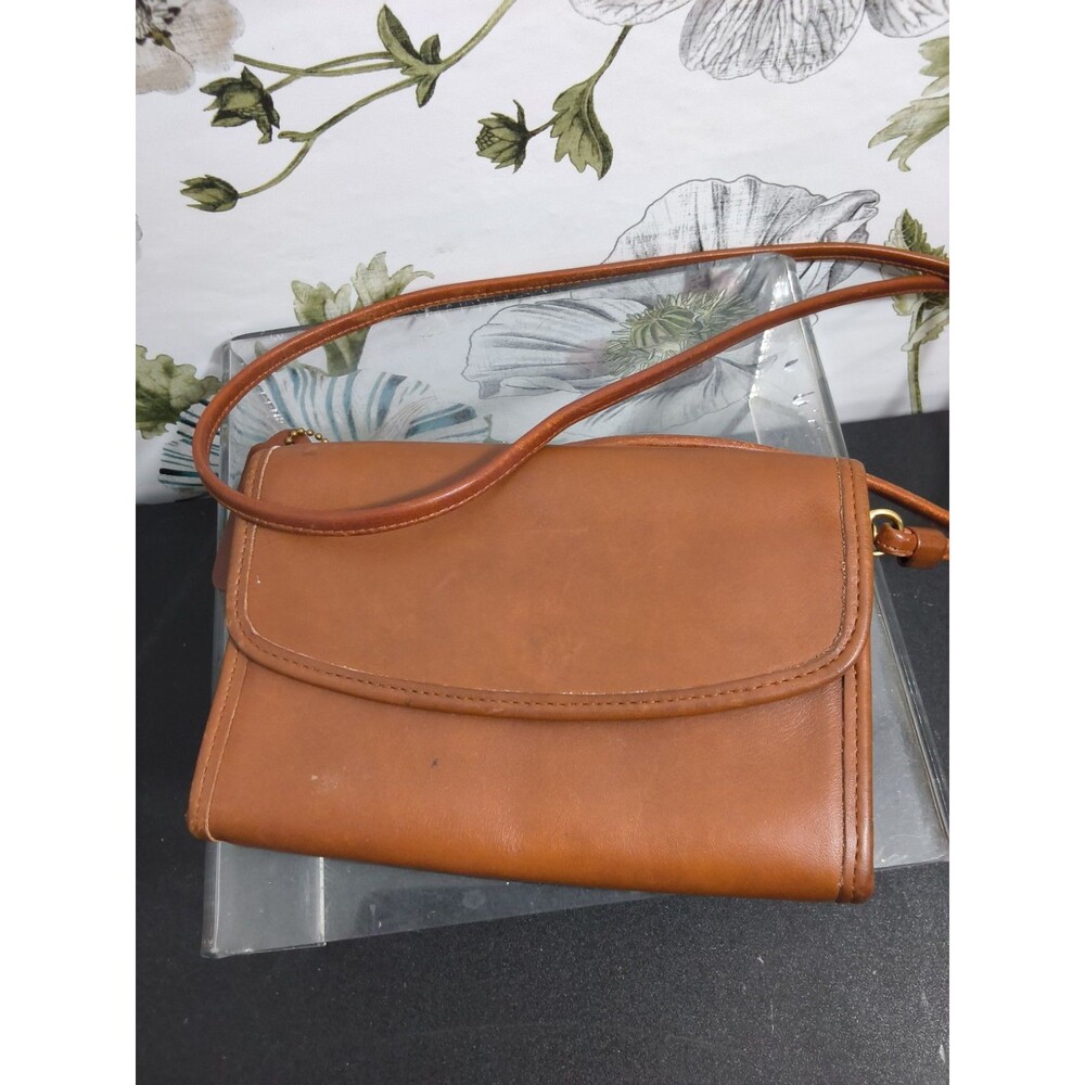 Vtg COACH #9755"Sterling Clutch" British Tan Leather Crossbody saddle Bag purse